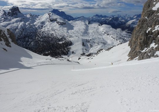 Pista rossa Lagazuoi: dal Lagazuoi al Passo Falzarego immersi nei panorami di Cortina d'Ampezzo