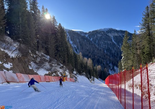 Pista Val Todesca: veloce, divertente e particolare discesa di Pampeago nello Ski Center Latemar